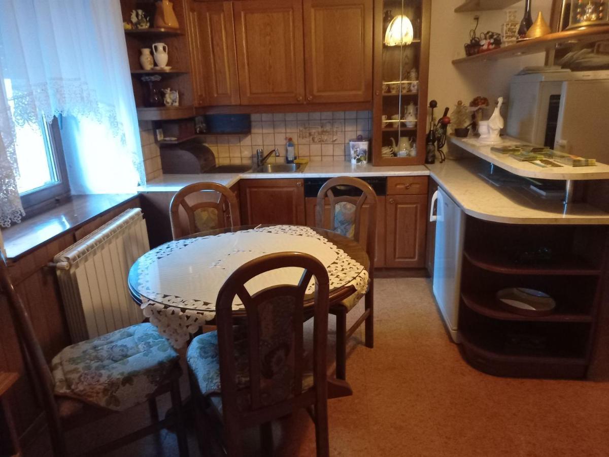 Apartmaji Ursic Kobarid Esterno foto