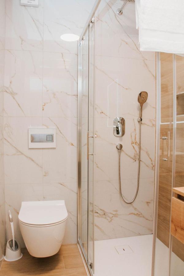Apartmaji Ursic Kobarid Esterno foto