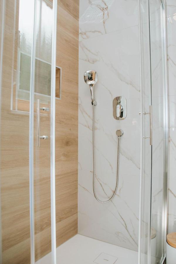 Apartmaji Ursic Kobarid Esterno foto