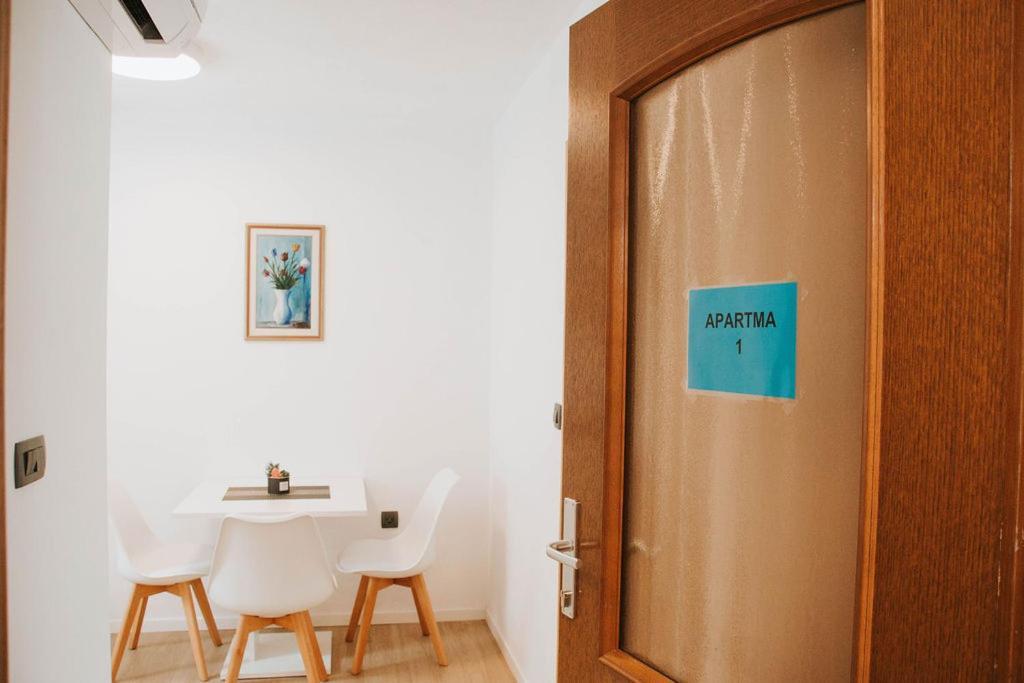 Apartmaji Ursic Kobarid Esterno foto